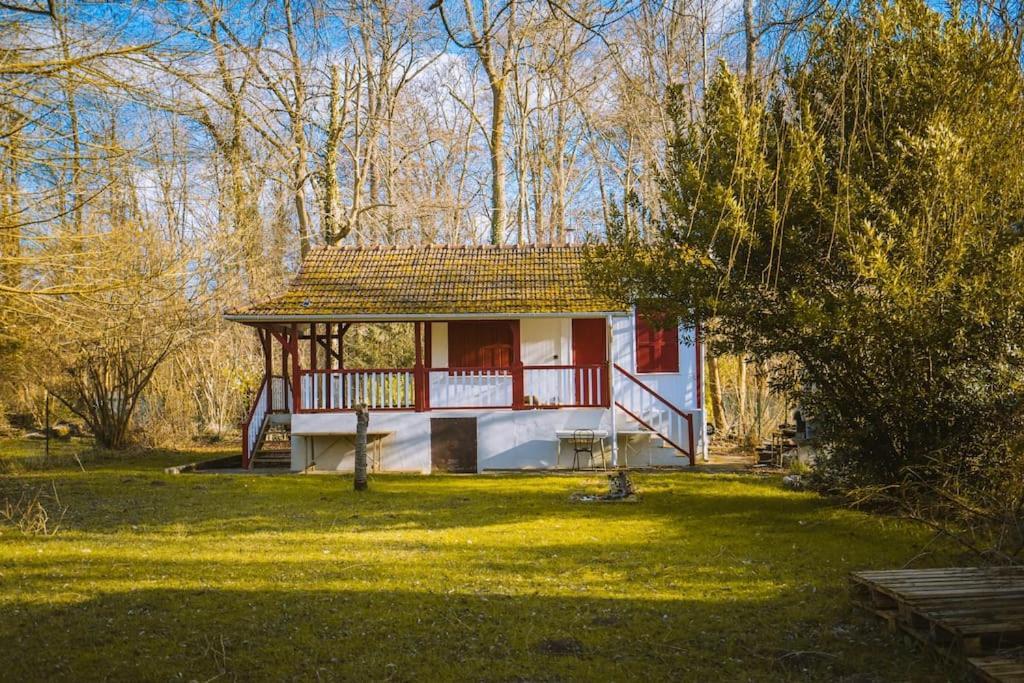 Le Chalet Du Bout Du Monde, En Bord De Riviere ! Grez-sur-Loing Esterno foto